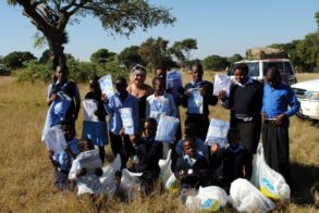 577741_403118896387685_1608194134_n