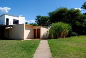 562611_374970419202533_1302556710_n