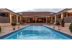 17655-3flavours_guest_house_1005_6