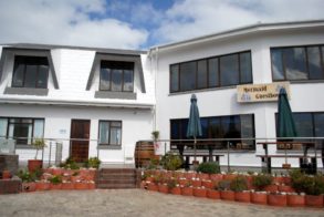 185488_459274147438826_1051845290_n