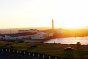 425855_333808456652063_1704098551_n