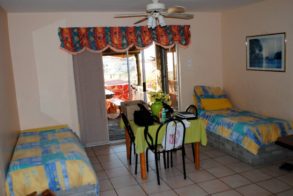 432031_336202426412666_1150692839_n