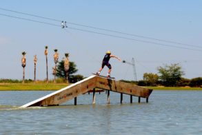 524346_396014997098075_480099337_n