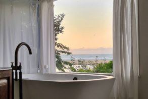 Umngazi Bathroom with a view