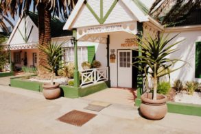 425096_354209677945274_428548558_n