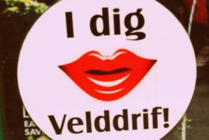 403062_323600544339521_695299403_n