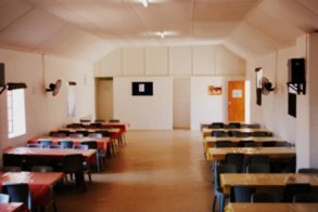 404798_354210431278532_1047804959_n