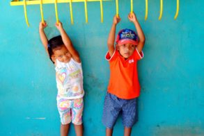 422389_354212717944970_1371062282_n