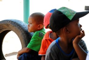 422393_354211727945069_490338593_n