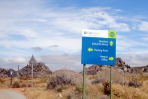 552910_567342933298613_133050743_n