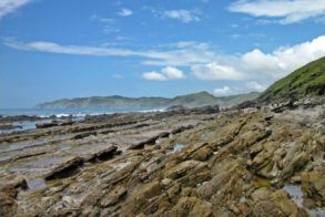 Mpande Bay Tidal-Rocks-2